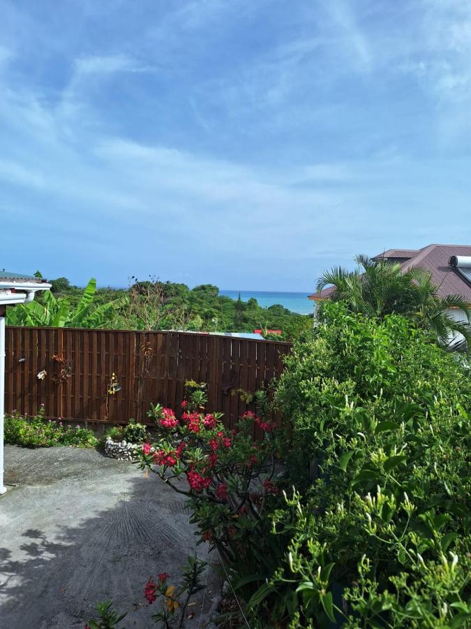 Couleurs Caraibes - Plage Et Tranquillite Sainte-Anne  Exterior foto