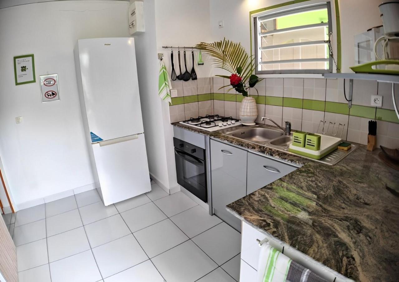 Ferienwohnung Couleurs Caraibes - Plage Et Tranquillite Sainte-Anne  Exterior foto